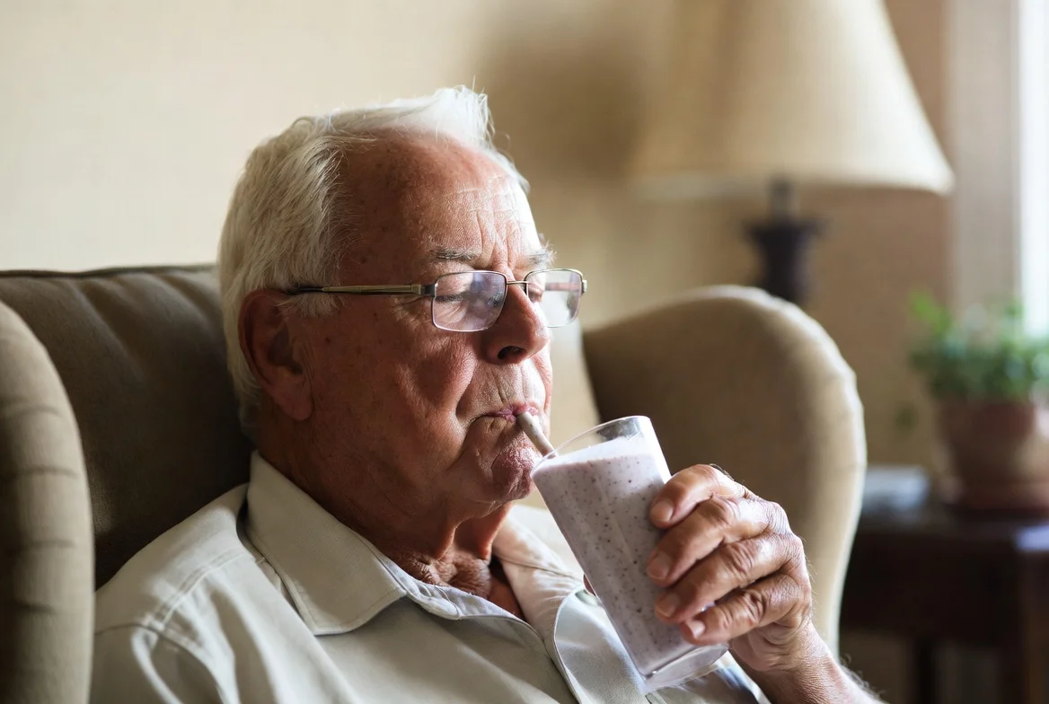 Healthy smoothies for seniors with chewing problems