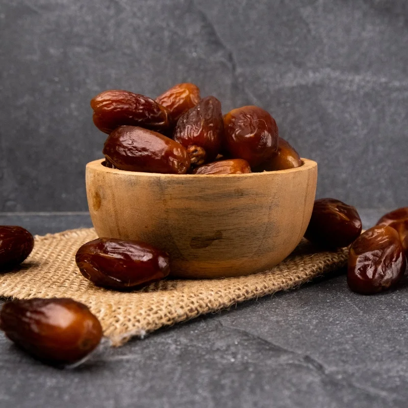 Dates and silan